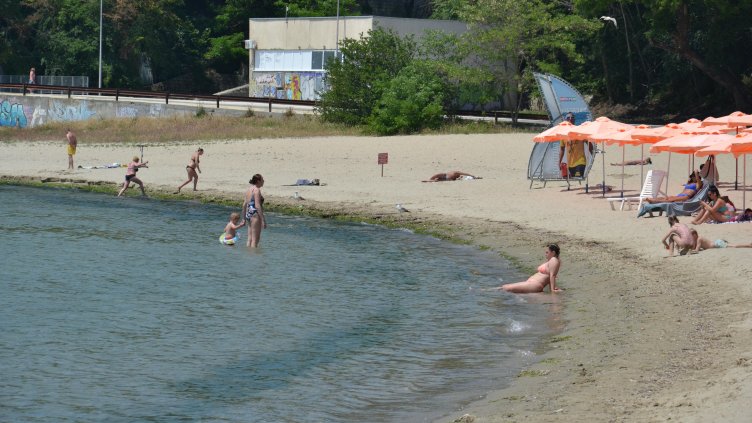 Времето във Варна: Топло, следобед се очакват превалявания