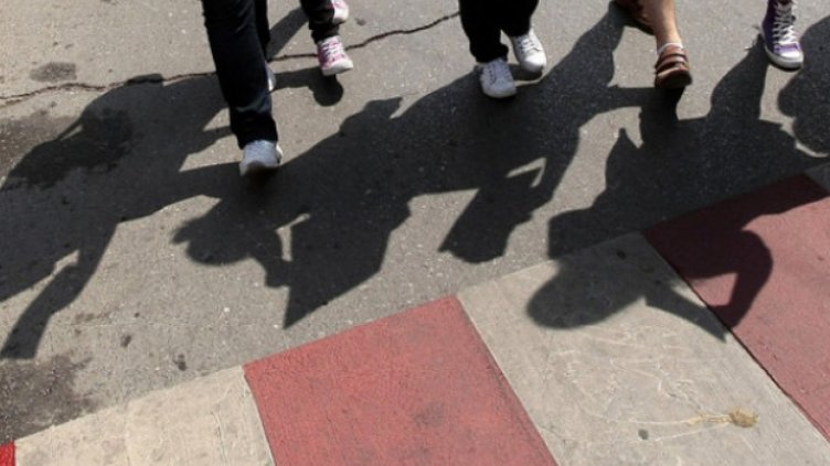 Доброволни патрули ще помагат на малките ученици да пресичат улиците