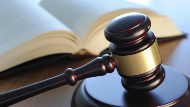 Младежи, обрали лекарски кабинети в Игнатиево, отиват на съд