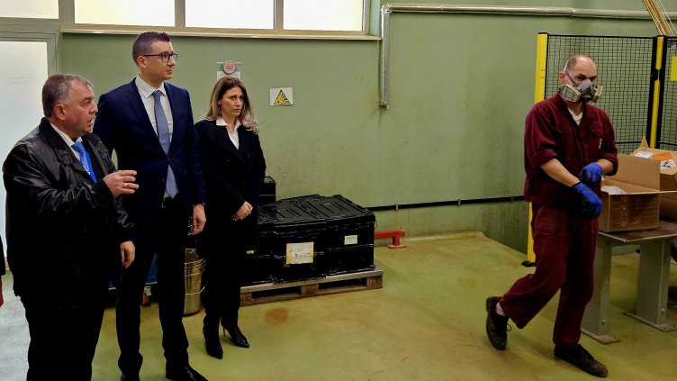 Министър Дилов посети завода