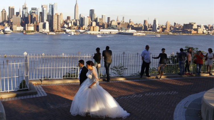 Давутоглу ще търси булки на младите турци