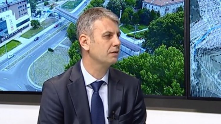 Ивайло Маринов: Всички етажни собствености в район „Аспарухово“ получиха второ зареждане с дезинфекционни препарати