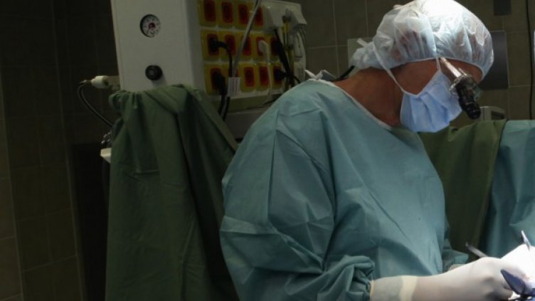 Ананиев разпореди проверка в Комисията за лечение в чужбина