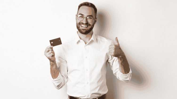 Как малките кредити могат да помогнат за подобряване на кредитния рейтинг?