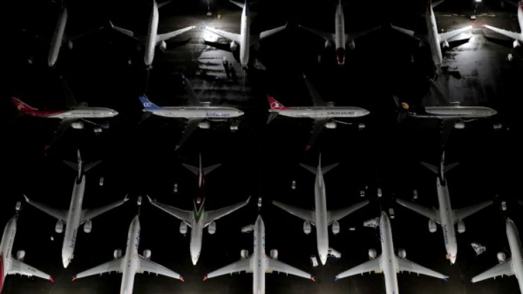 След проверка: Откриха пукнатини в 13 самолета Boeing 737 NG
