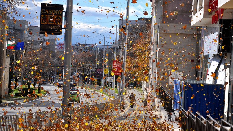 Очаква ни студен и ветровит вторник