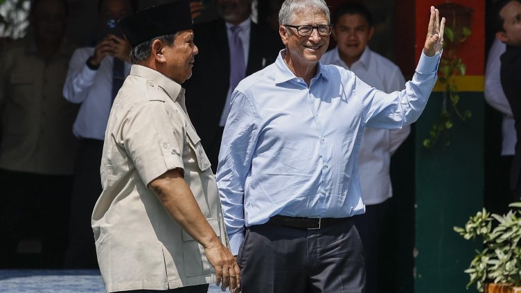 Бил Гейтс дарява 200 милиарда долара на най-бедните в света