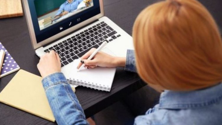 95% от учениците у нас учат с изкуствен интелект