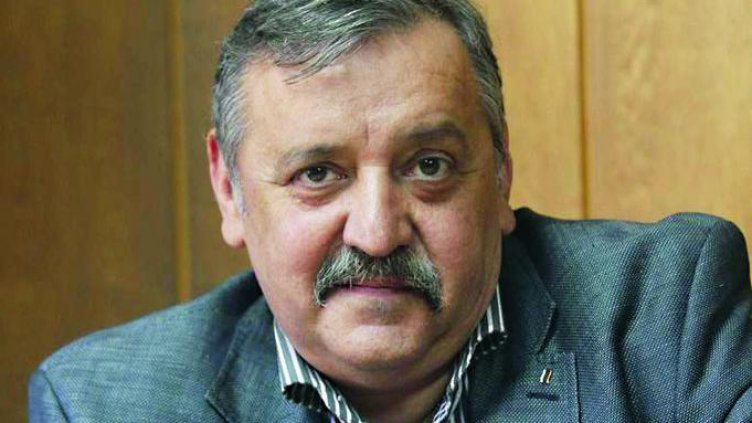 Проф. Кантарджиев: Третата доза дава 85% защита от Омикрон