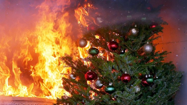 Пожарната Ви желае спокойни празници и съветва...