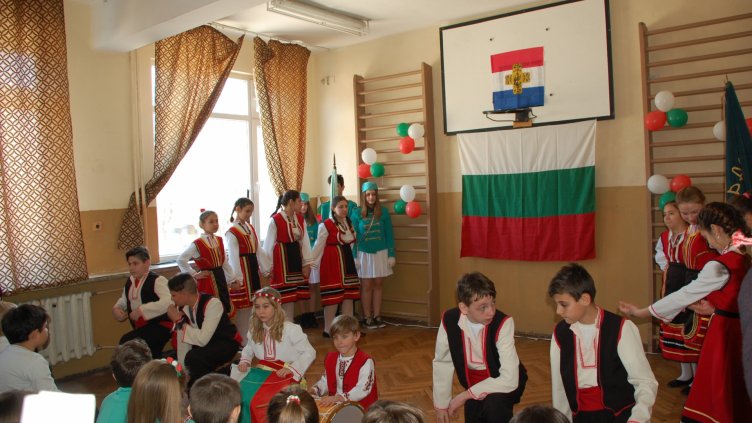  Фестивал на патриотичната песен и стих във Варна