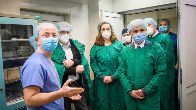 Здравният министър посети "Терапията" и Музея на медицината във Варна (СНИМКИ)