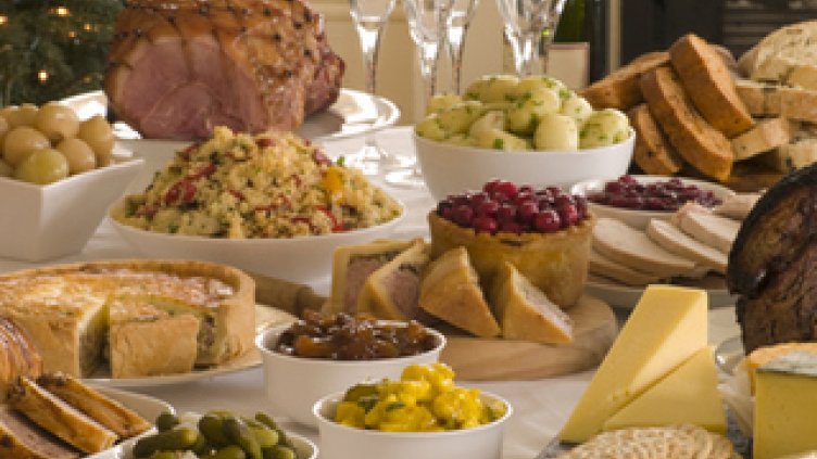 6 съвета как стомахът ви да преживее коледните празници