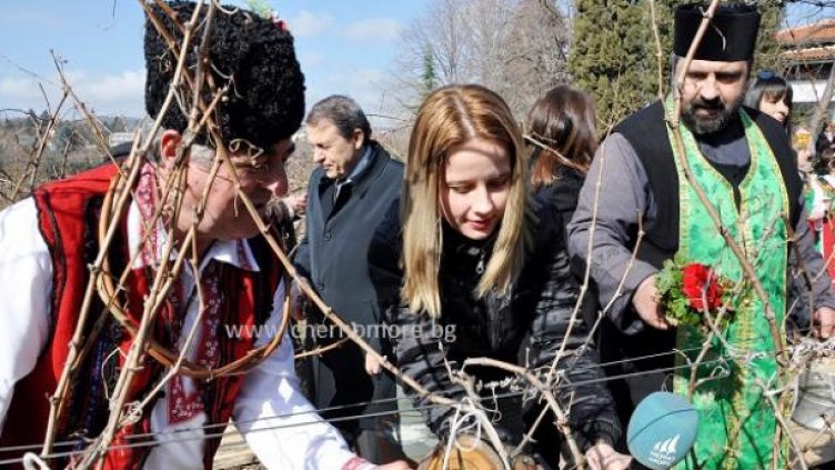 Виното става все по-горчиво! Очаква се драстичен скок на цената