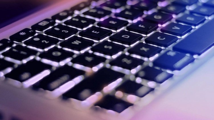 Ученик от Варна спечели златен медал на Балканиадата по информатика за старша възраст