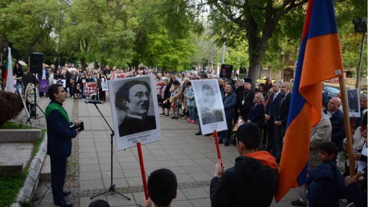 Варна почете 109-ата годишнина от Арменския геноцид (СНИМКИ)