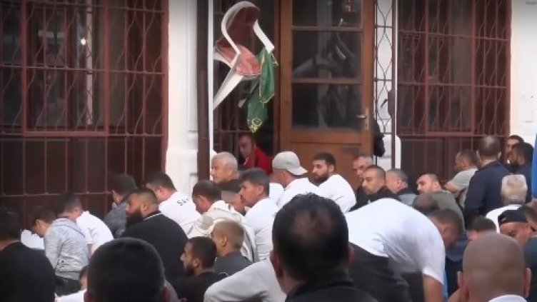 Мюсюлманите празнуват Курбан Байрам