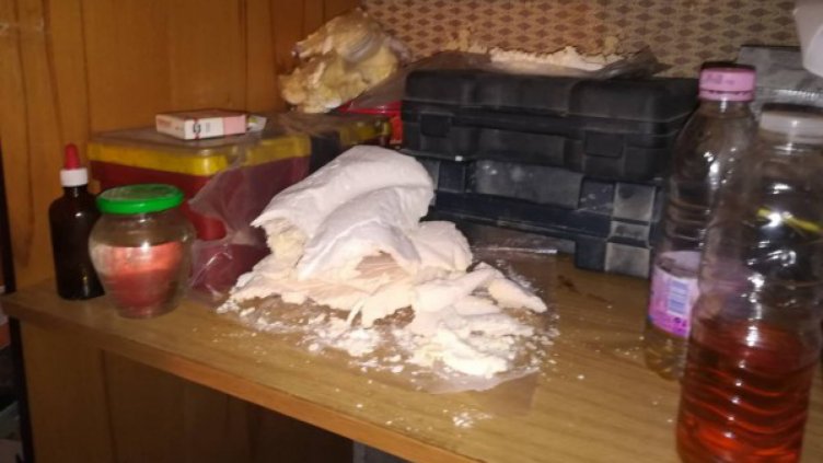 Задържаха наркогрупа, дрога и непълнолетни дилъри