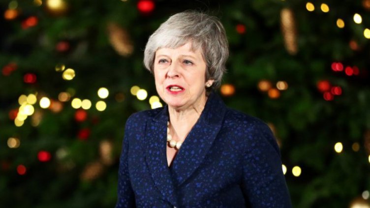 Тереза Мей след вота: Продължавам към Brexit!  