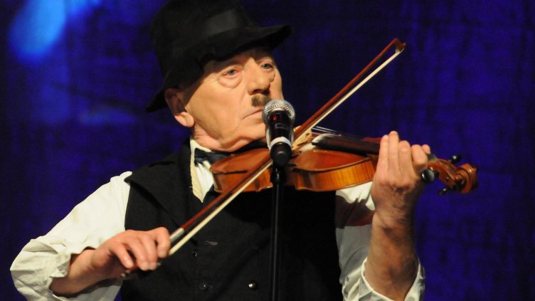 Музикална среща с песните на Тодор Колев в петък