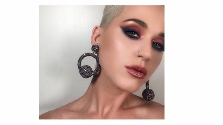 Кейти Пери коментира дали се е върнала при Блум