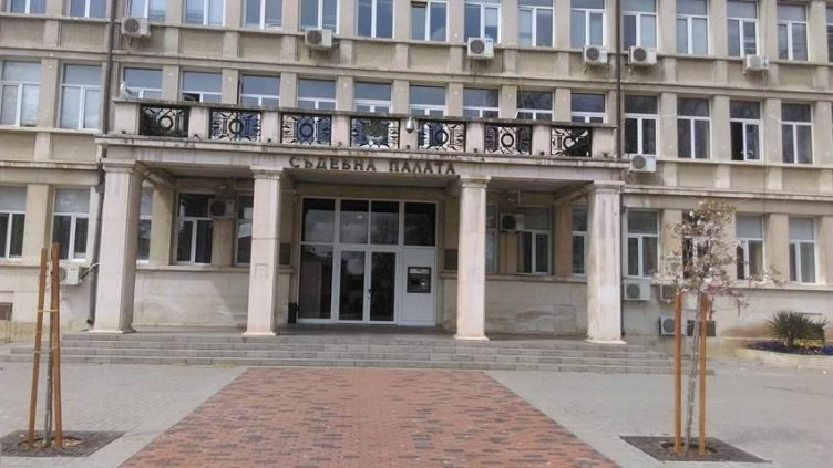 Протест срещу войната по пътищата във Варна