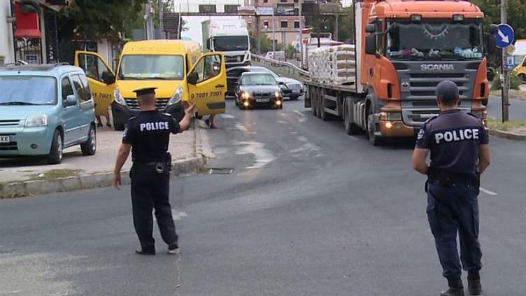 Транспортен ад в Хасково заради разсипан тон цимент