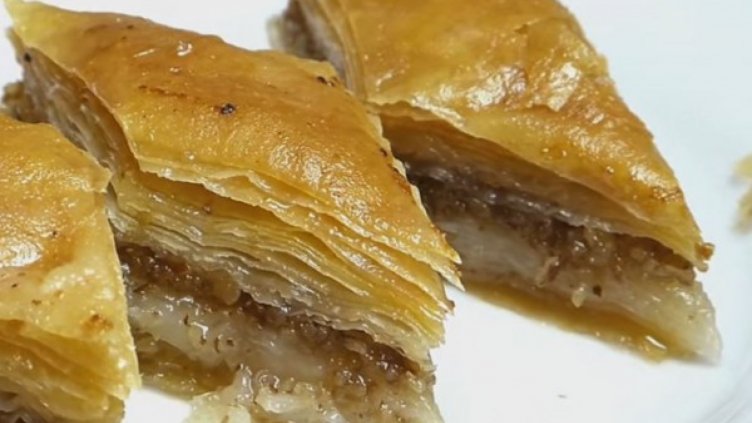 Баклава с ядки и сушени плодове