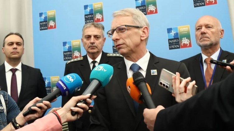 МС: Необходимо е още време за подготовка на втора военна помощ за Украйна