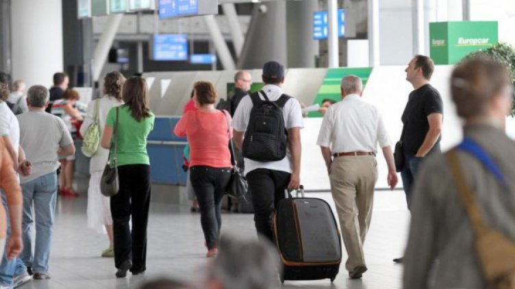 1200 лв. за българи да се върнат от чужбина да работят тук