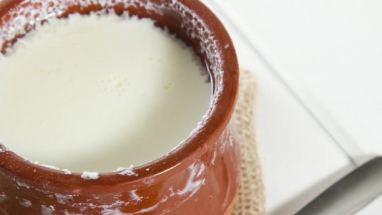 Руски учени изумиха в битката с вируса: Ваксина в кисело мляко, че и с антитела