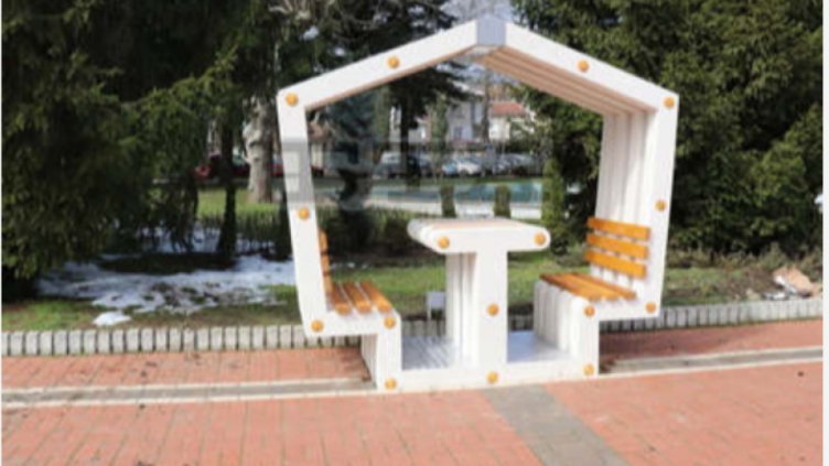 Иновации: Соларна беседка монтираха в Генерал Тошево