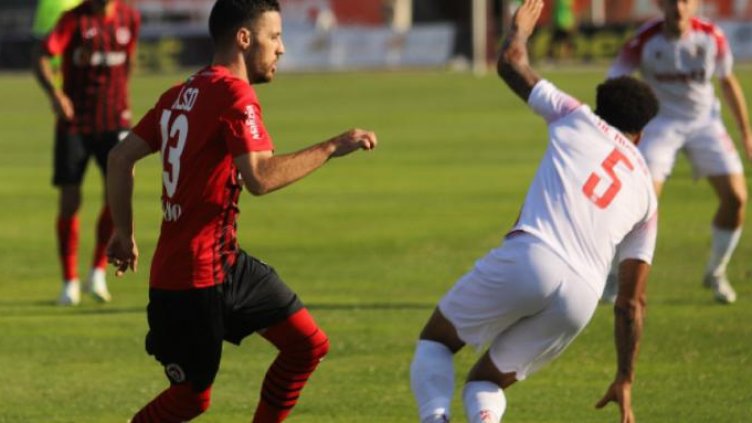 "Спартак" Вн загуби в София с гол в добавеното време