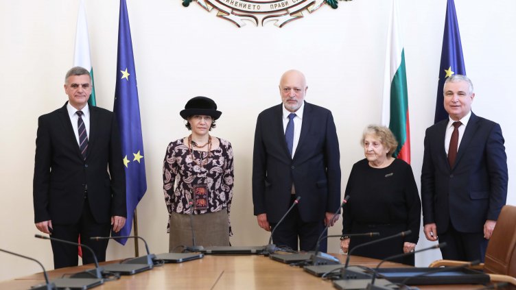 Проф. Надежда Драгова бе удостоена с държавната награда „Св. Паисий Хилендарски”