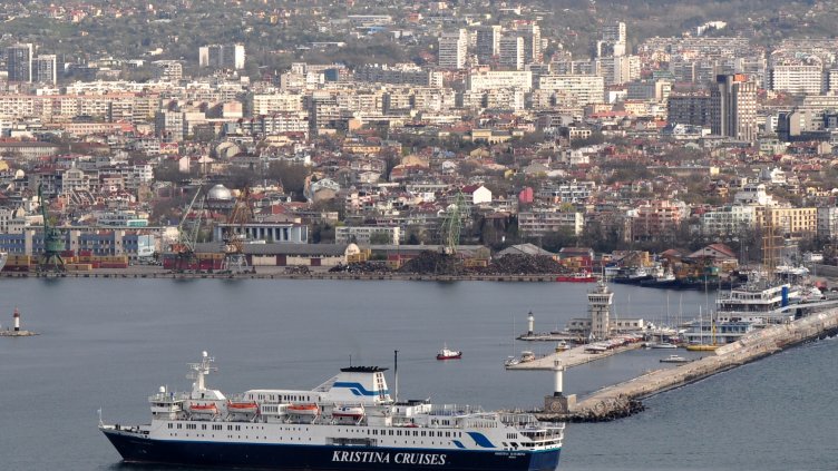 Близо 300 000 са имащите право да гласуват във Варна