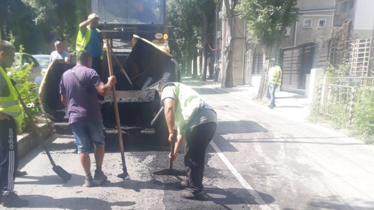 Няма угодия: Варненци пропищяха от нощните ремонти