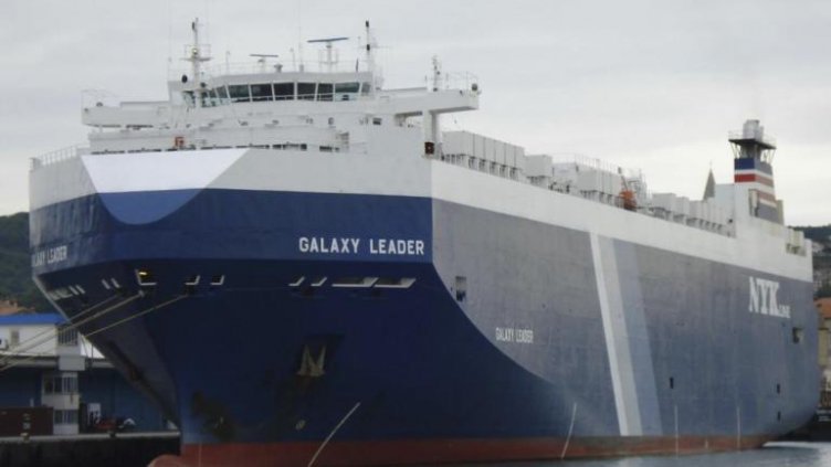 Капитанът на отвлечения кораб живее със семейството си във Варна