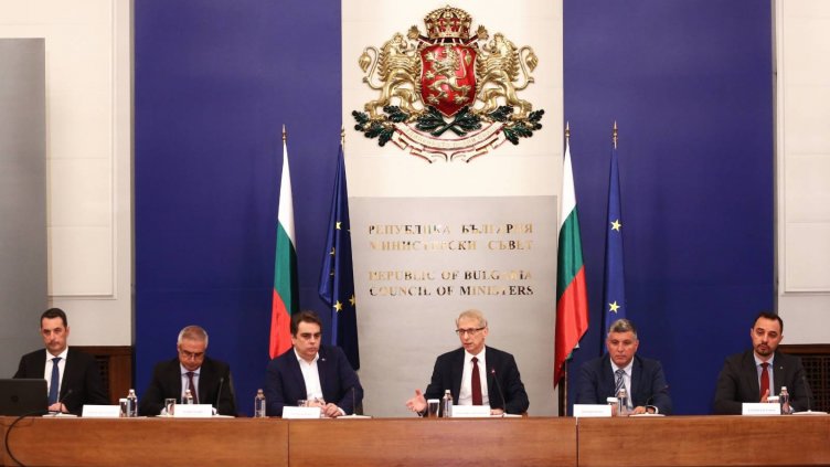 Денков възложи проверка на наследените „служебни“ кризи