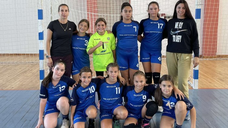 С 6 победи и 2 загуби „Хера – Варна” завърза интрига в хандбалното първенство