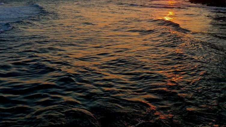 Двама мъже изчезнаха в морето край Созопол