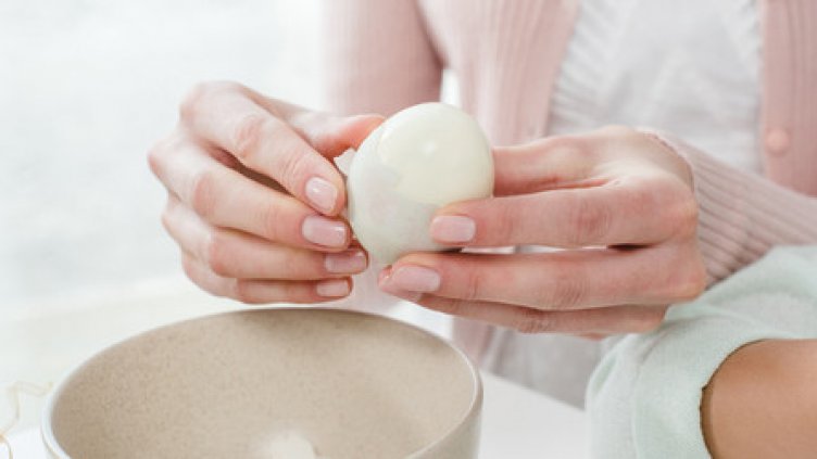 За да обелите лесно яйцата... 15 трика в кухнята, улеснят живота ви!