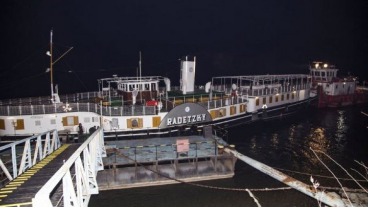 "Радецки" се завърна на родна земя, отваря врати през април