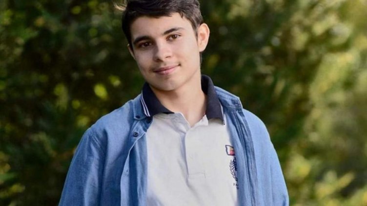 Полицията издирва 18-годишен младеж