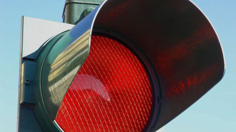 Джебчии ограбват шофьори в София, спрели на светофар