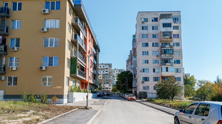 Вижте кои са планираните ремонти на улици във „Владислав Варненчик“