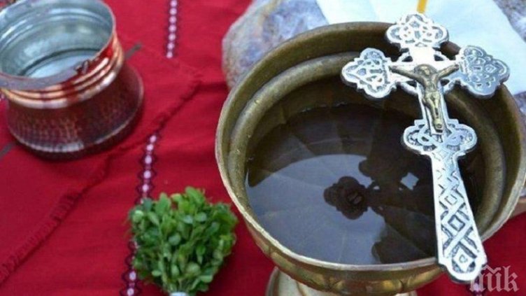 Днес е Зимен Кръстовден