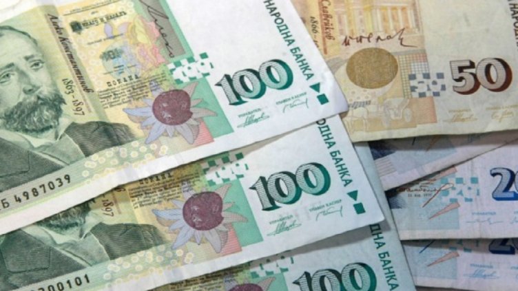 Кабинетът задели над 6 млн. лева за допълнителни възнаграждения на директори в образованието