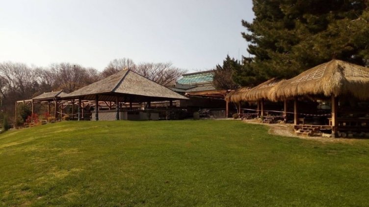 Въпреки бавенето: Решават делото за шатрите на Хоризонт до месец