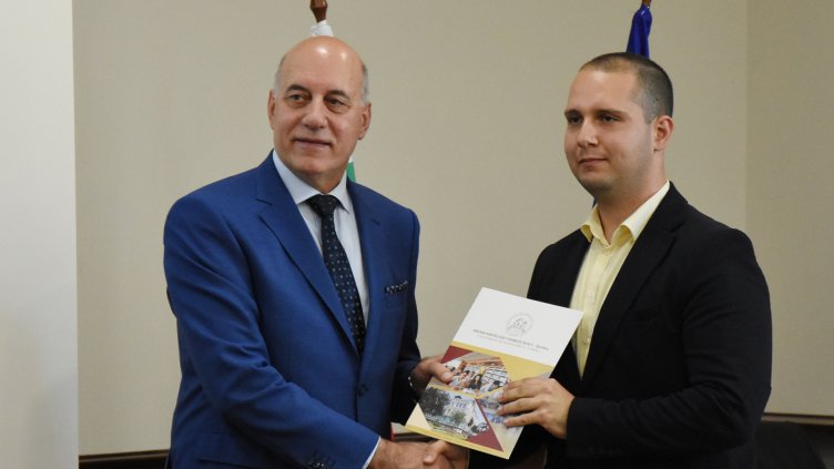 Снимки Пламен Гутинов.