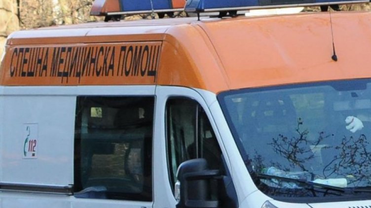 Мъж падна от покрив, издъхна в болница